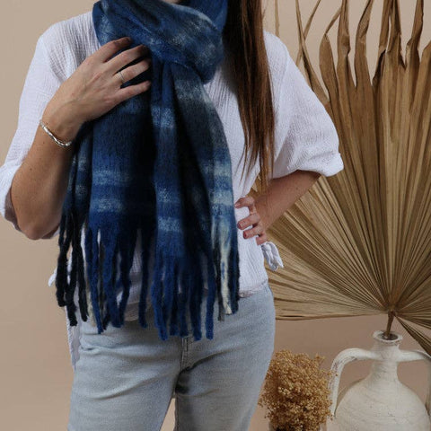 Fluffy Oversized Scarf - Alaska - Blue Lagoon