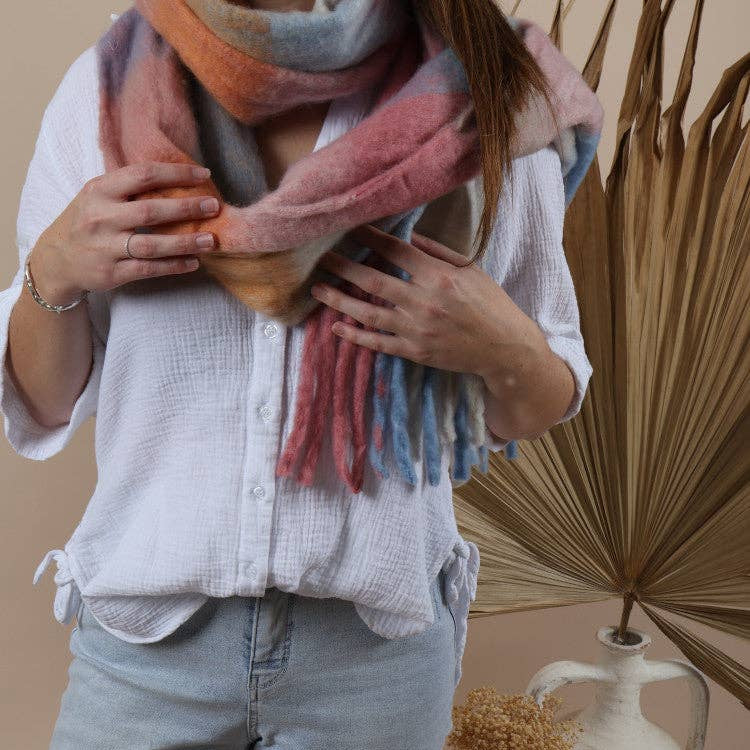 Fluffy Oversized Scarf - Alaska - Milkshake