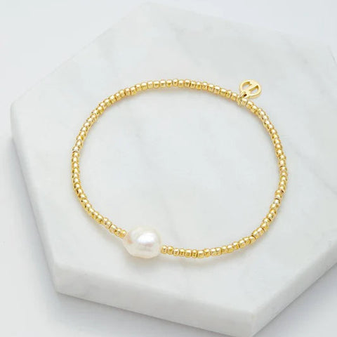 Lily Bracelet - Gold Pearl