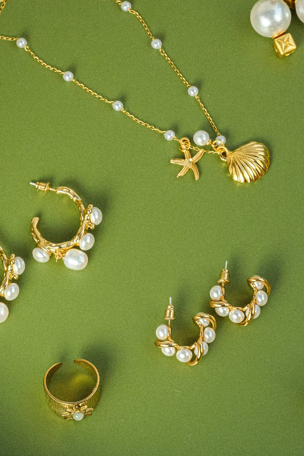 Capella 18K Gold Seashell Sea Star Pearl Necklace, Bracelet