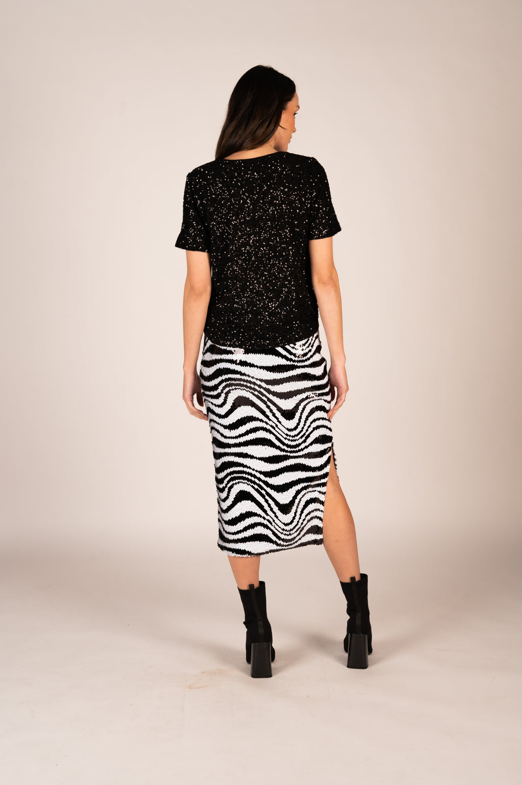 we are the others Lucielle Sequin Tee - Black
