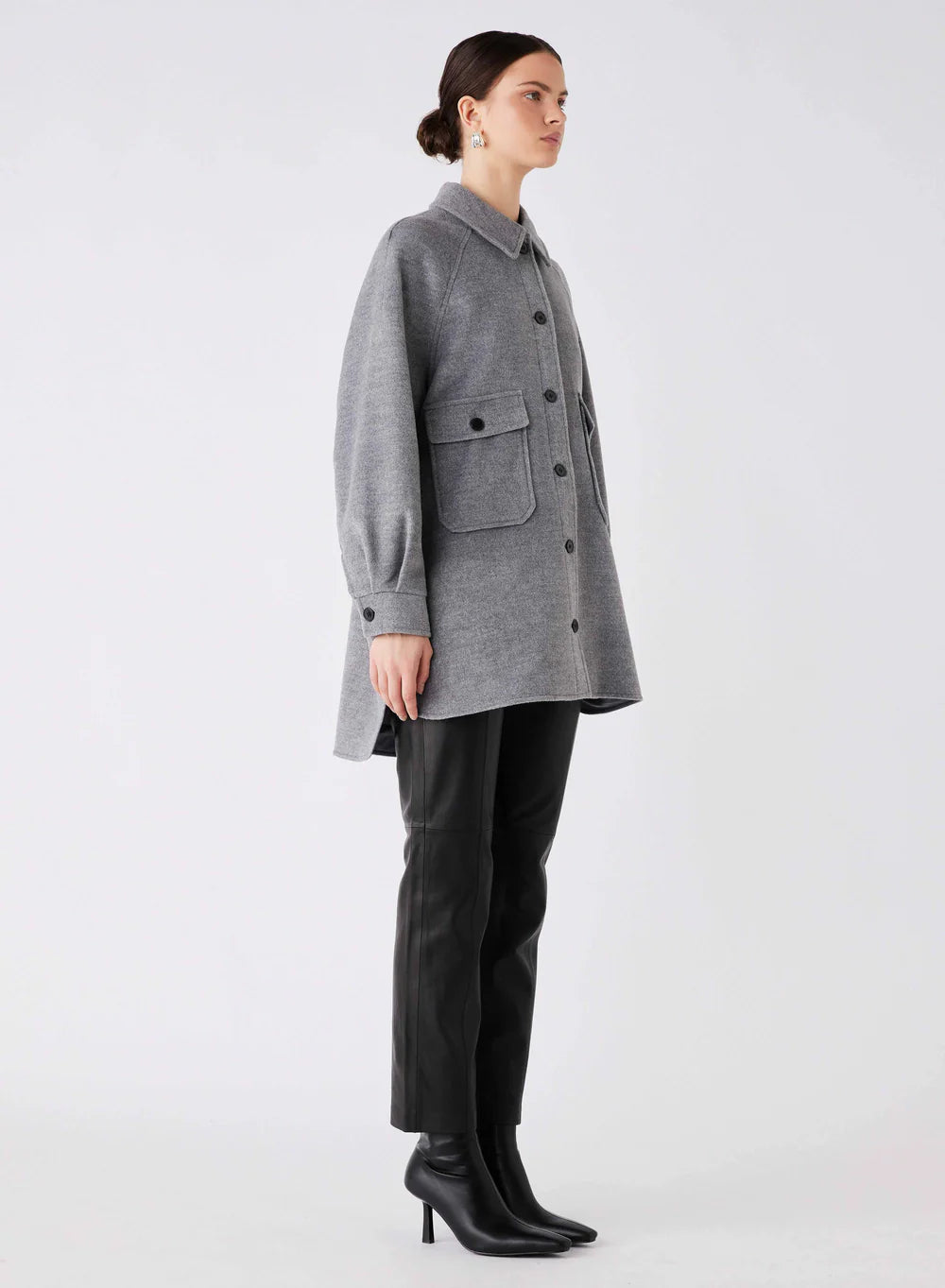 INTERPRETER SHACKET - GREY