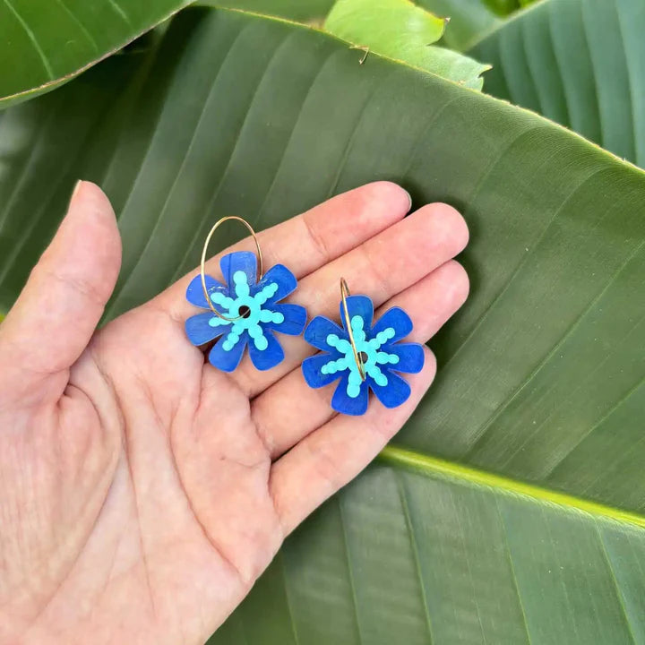 Frilly Flowers - Blues