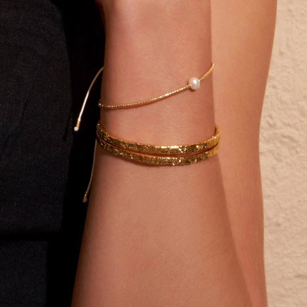 Arms of eve RIVER GOLD AND PEARL BRACELET