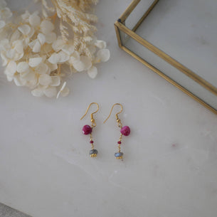 GINANDGER EARRINGS - RUBELLITE LABRADORITE