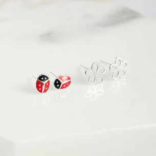 Ladybug Stud Set