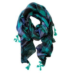 Izzy Check Lightweight Scarf