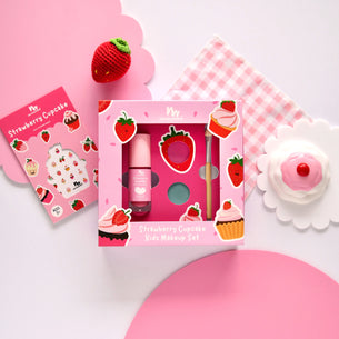 No nasties strawberry make up kit

