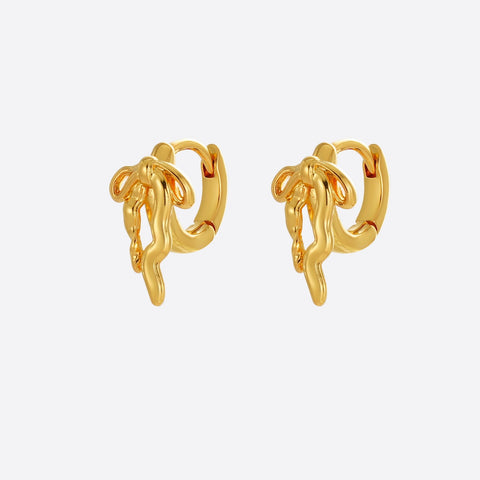Lila Huggie Earring