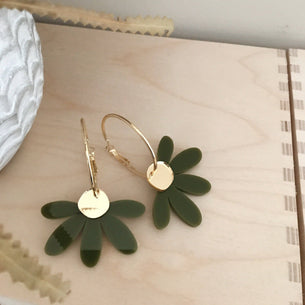 Jumbo Daisy Hoop Earrings | Olive + Gold