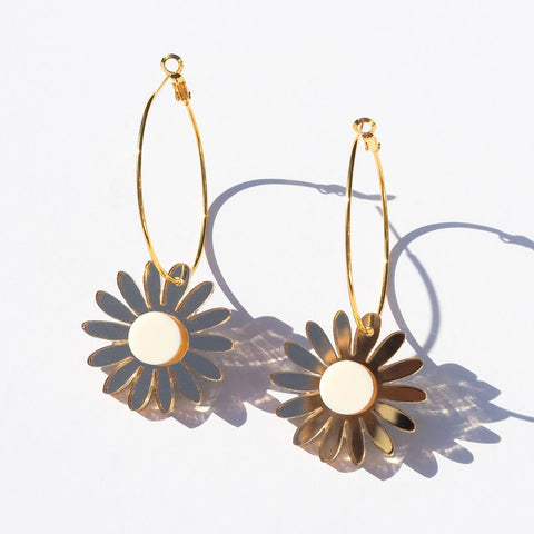 Daisy Earrings - Cream and Gold